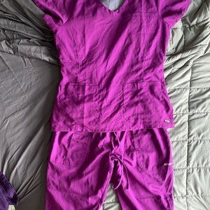 Grey’s Anatomy scrub set!